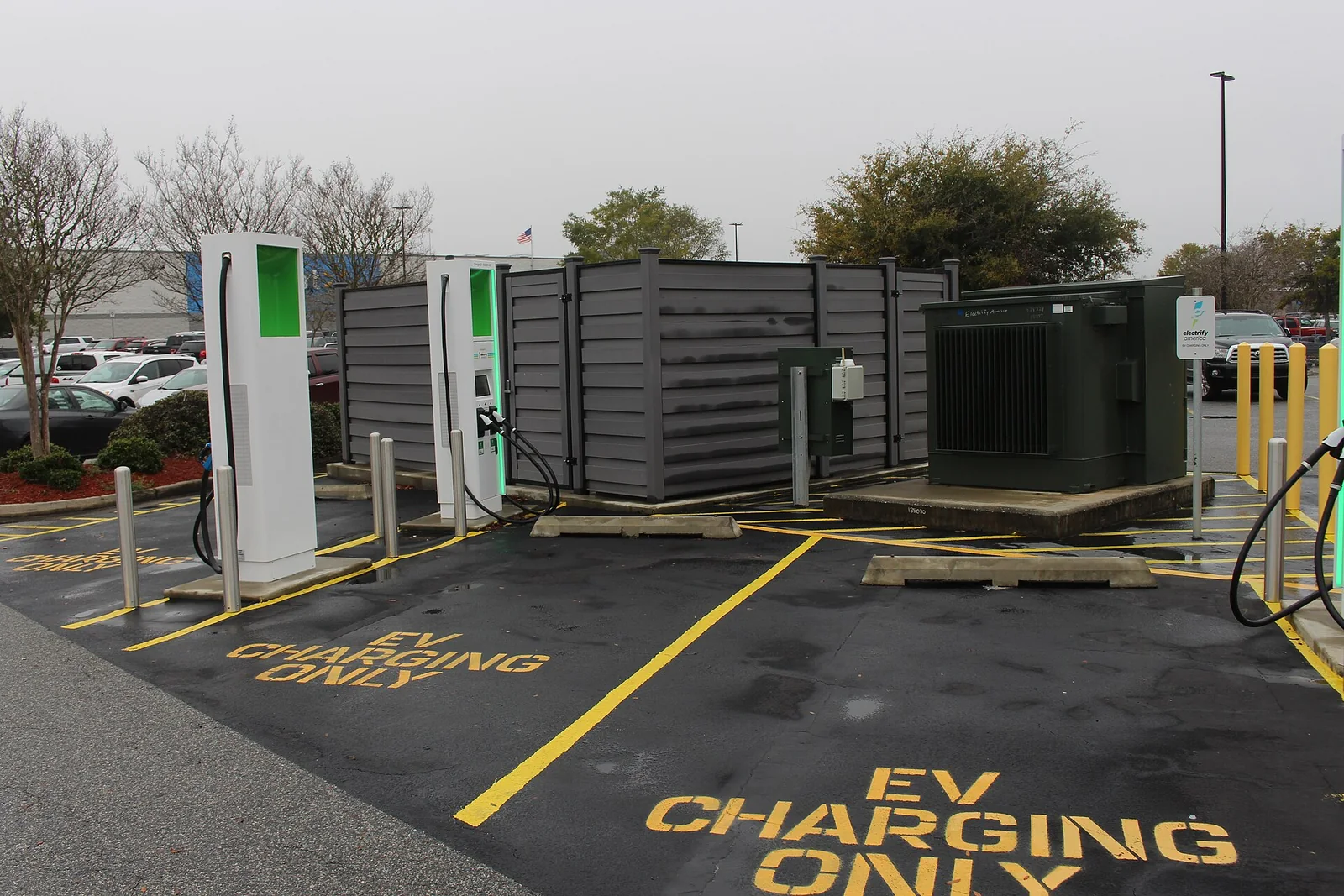 ABB Terra HP charge posts at an Electrify America fast-charging site in Valdosta, Georgia