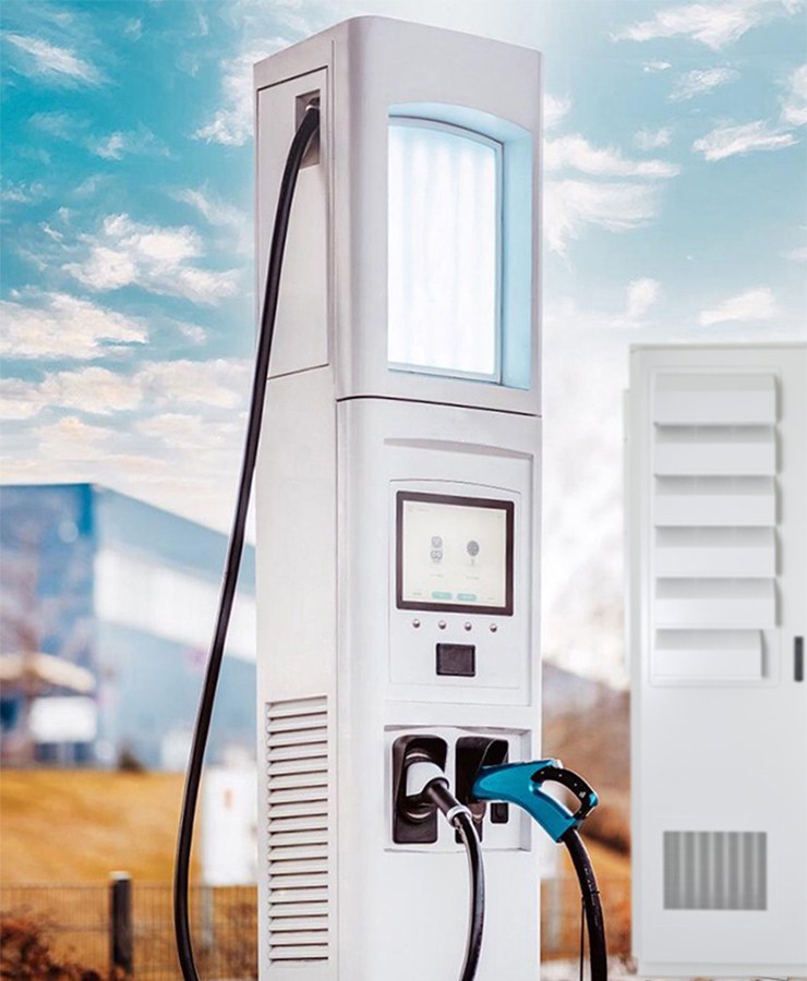 BTC Power split-system dispenser and power cabinet in an outdoor installation